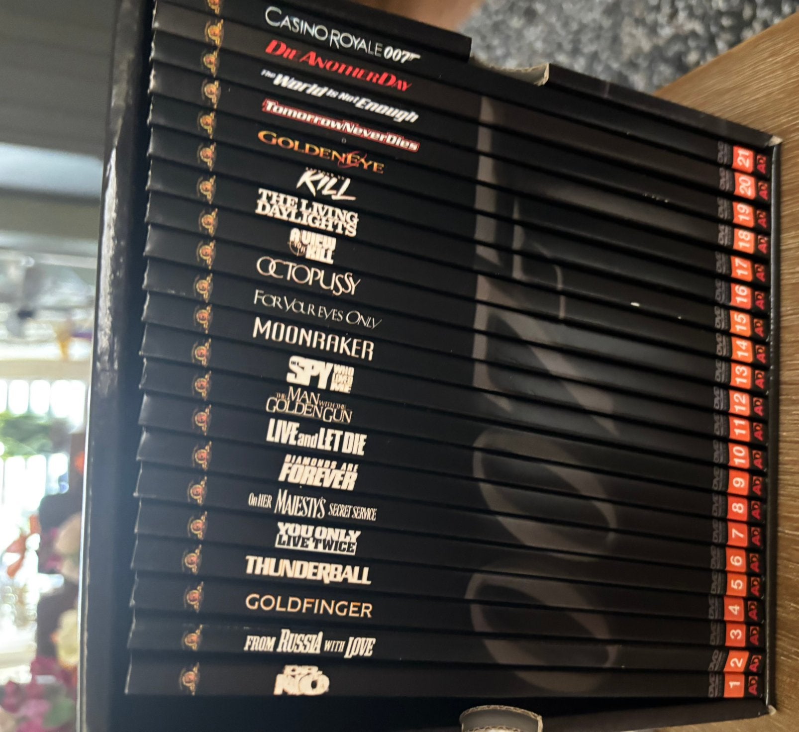 Dvd serie James Bond ( nieuw) 21 stuks, Ophalen, Engels, Overige genres, Zo goed als nieuw