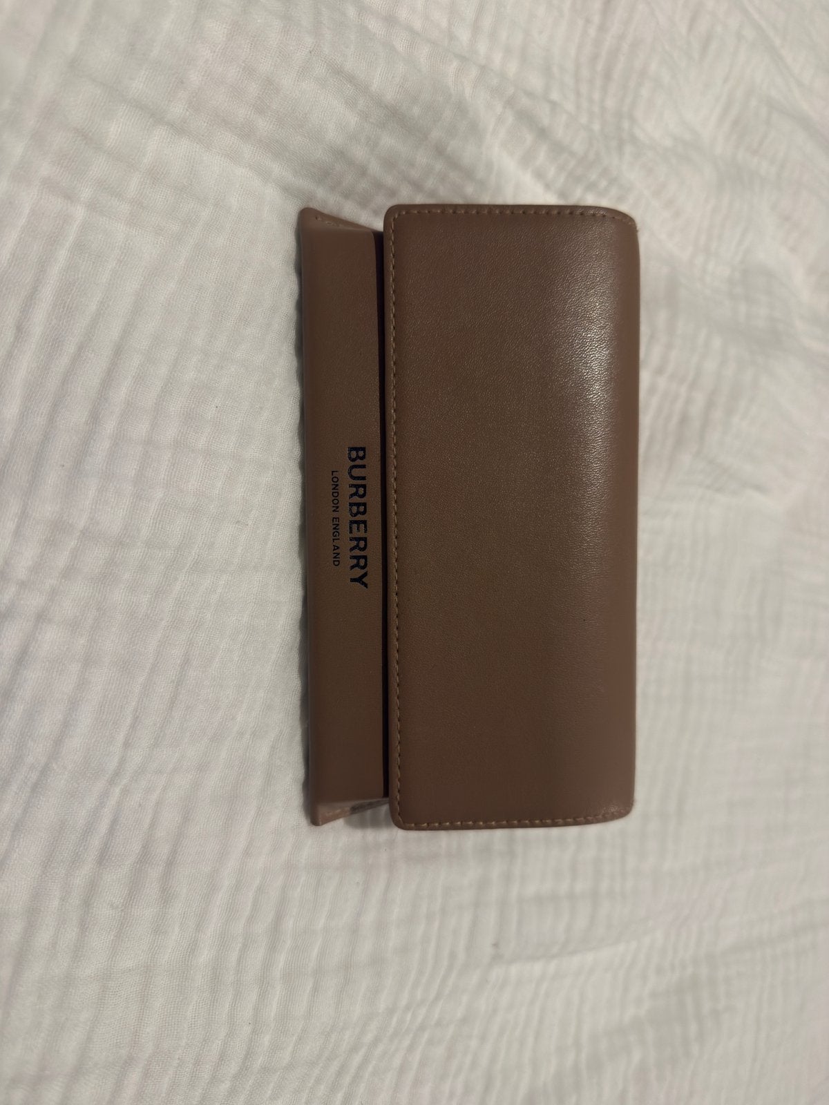Burberry zonnebril, Sieraden, Tassen en Uiterlijk, Ophalen of Verzenden, Zo goed als nieuw, Zwart, Overige merken