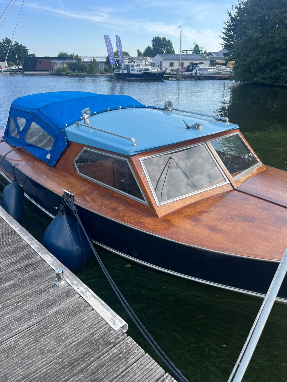 Te koop een Wolftat SportCraft bouwnummer 691, Overige merken, Buitenboordmotor, 1.00 - 1.50 meter, Kussenset