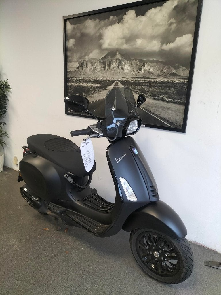 Vespa sprint euro 5, Ophalen, Overige modellen, Maximaal 45 km/u, 0 versnellingen
