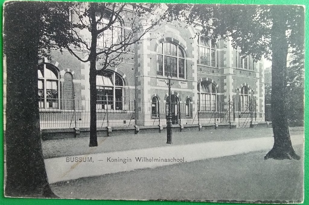Bussum, Koningin Wilhelminaschool. Klf, Verzenden, 1940 tot 1960, Ongelopen, Noord-Holland