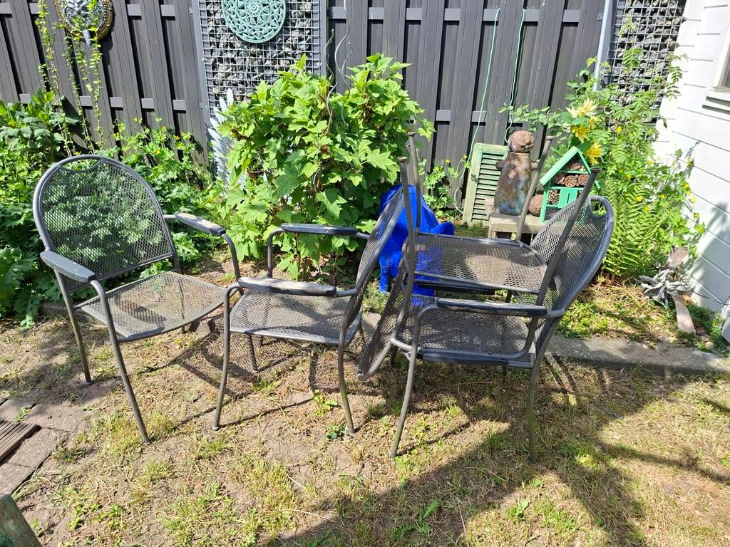 4 ijzeren tuinstoelen met houten leuningen, Ophalen, Gebruikt, Metaal