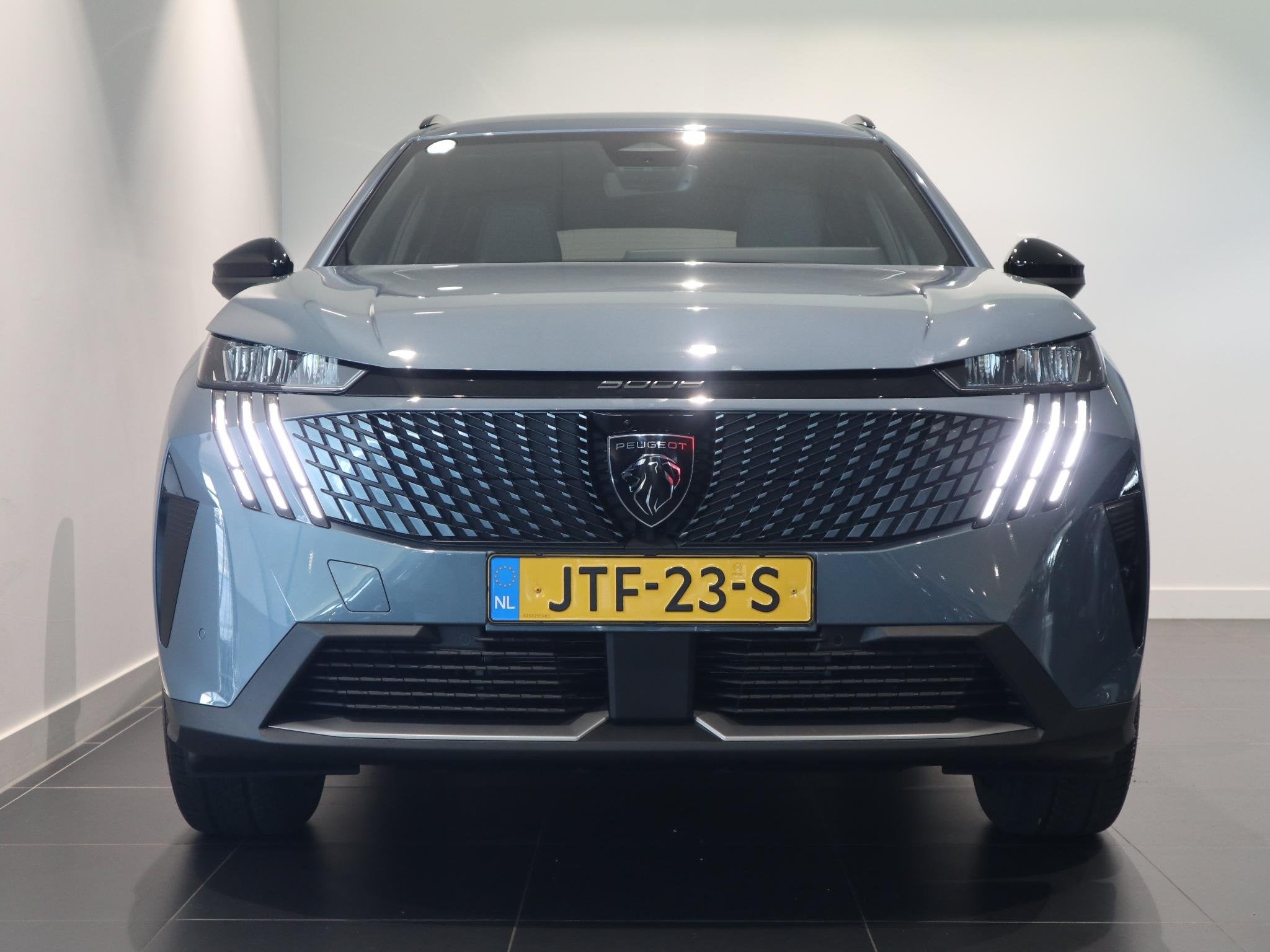 Peugeot e-5008 Allure Long Range 97 kWh 7p WARMTEPOMP - 360, Auto's, Peugeot, 12 maanden, 101 kWh, Blauw, 1000 kg