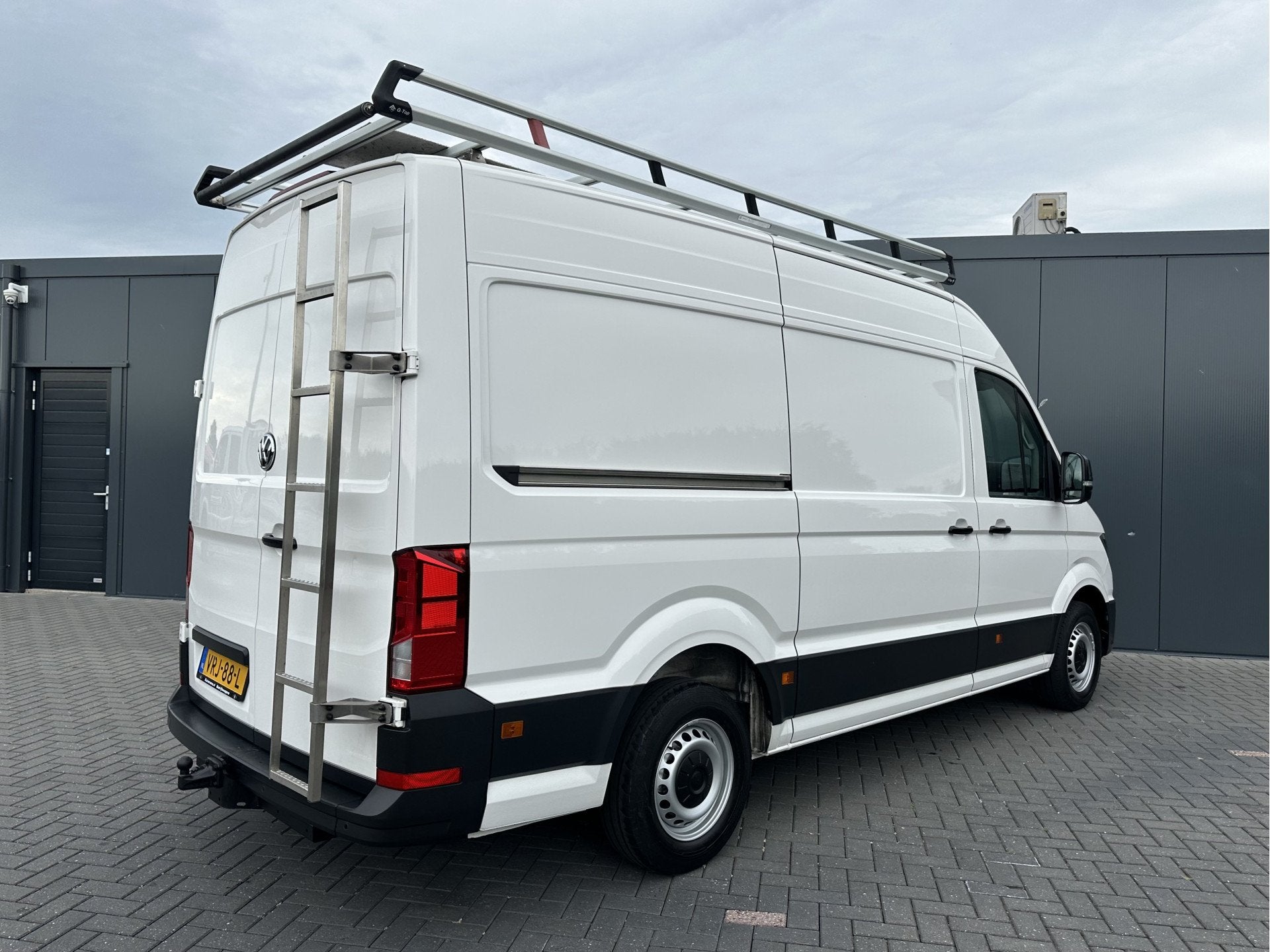 Volkswagen Crafter 2.0 TDI / L3H3 / 1e EIG / IMPERIAAL + LAD, Gebruikt, Euro 6, 4 cilinders, Volkswagen