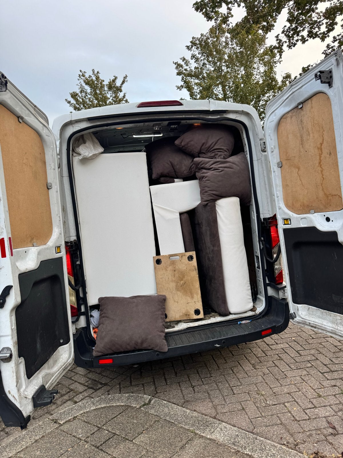 BUS MET CHAUFFEUR HUREN | DEN HAAG VERHUIZEN TRANSPORT 24/7, Ophalen of Verzenden