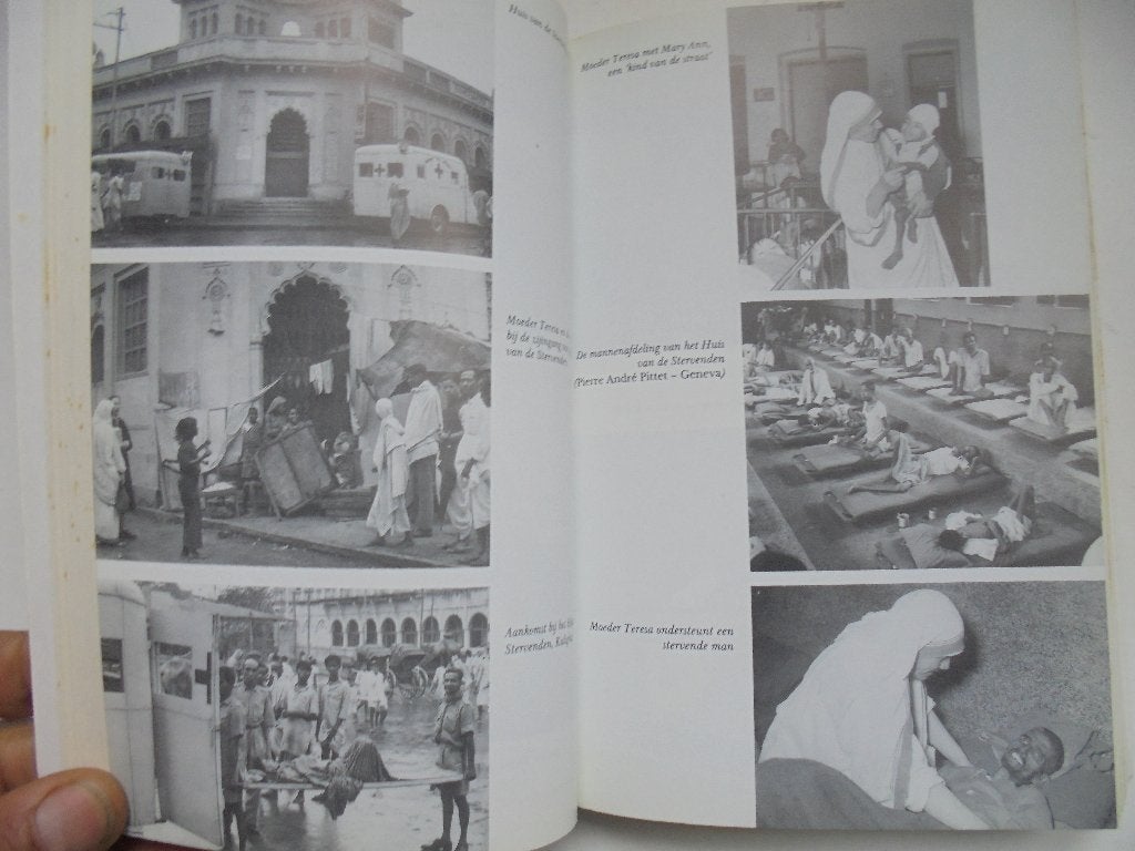 Moeder Teresa biografie (RBij6-89), Boeken, Ophalen of Verzenden