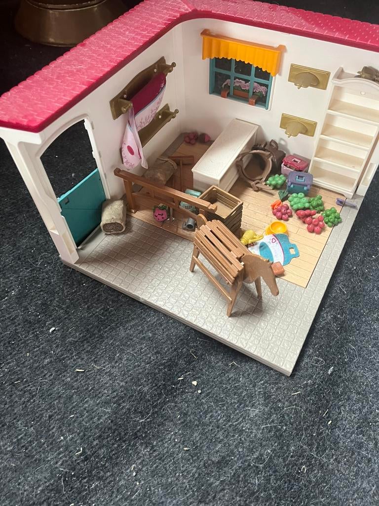 Schleich paarden/manege/winkeltje, Ophalen, Zo goed als nieuw, Poppenhuis