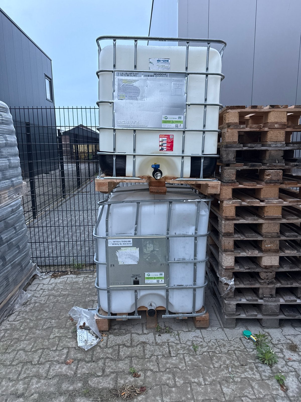 IBC-containers (2 stuks) - 1000 liter, Ophalen of Verzenden