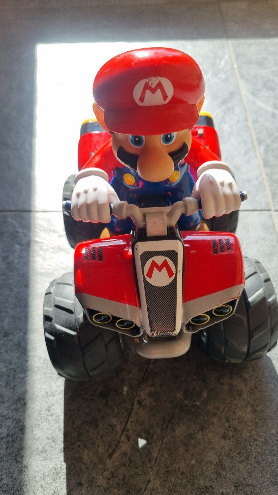 Mario, afstandbestuurbare quad, Ophalen of Verzenden, Zo goed als nieuw