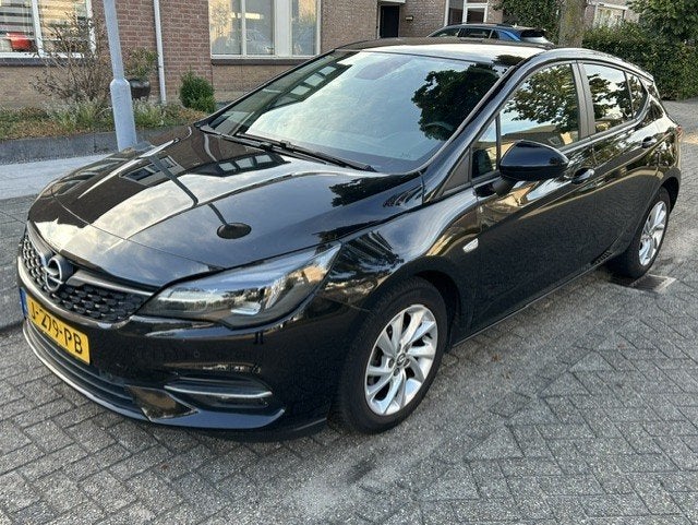Opel Astra 1.2 Turbo Edition Facelift model APK T/M OKT 2028, Auto's, Voorwielaandrijving, 1350 kg, Stof, 1199 cc