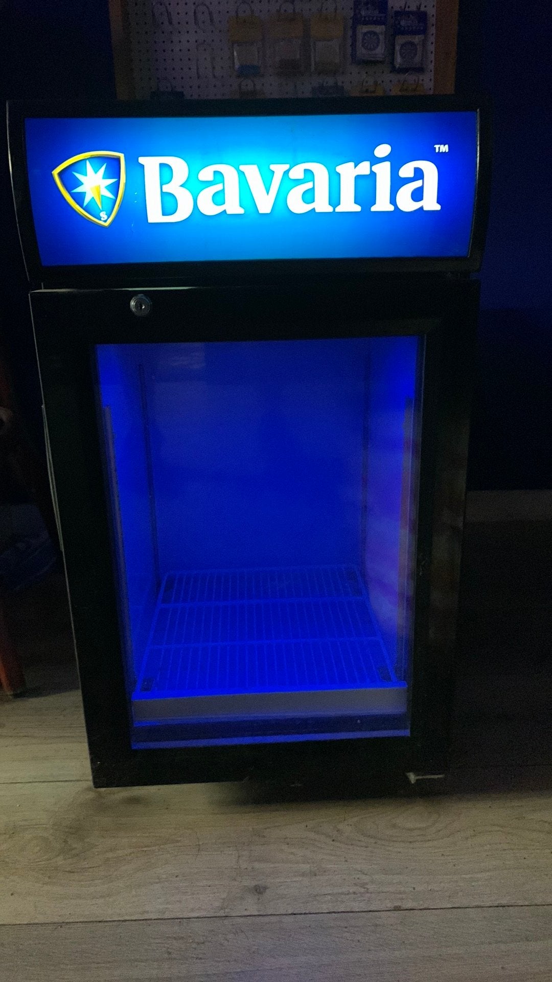 Klein Bavaria koelkastje koelt niet !!, Ophalen, Reclamebord, Plaat of Schild, Bavaria