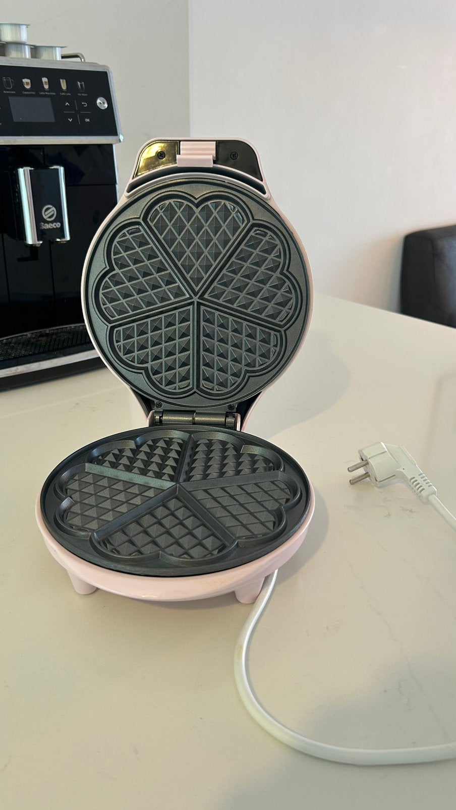 Bestron wafelijzer bubbel wafels hartvormig in het  roze, Ophalen, Gebruikt