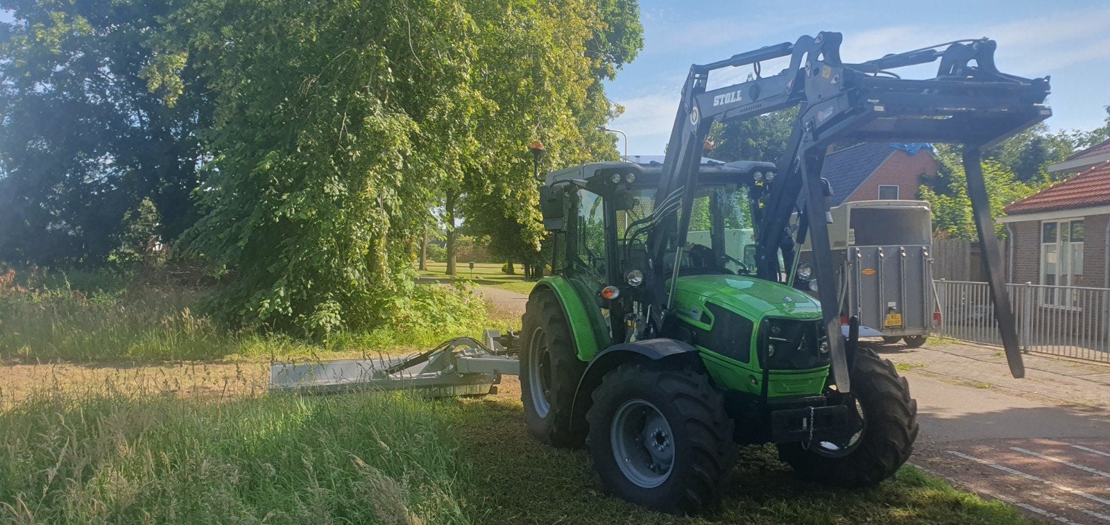 Weides klepelen/maaien, paardenbak cultiveren
