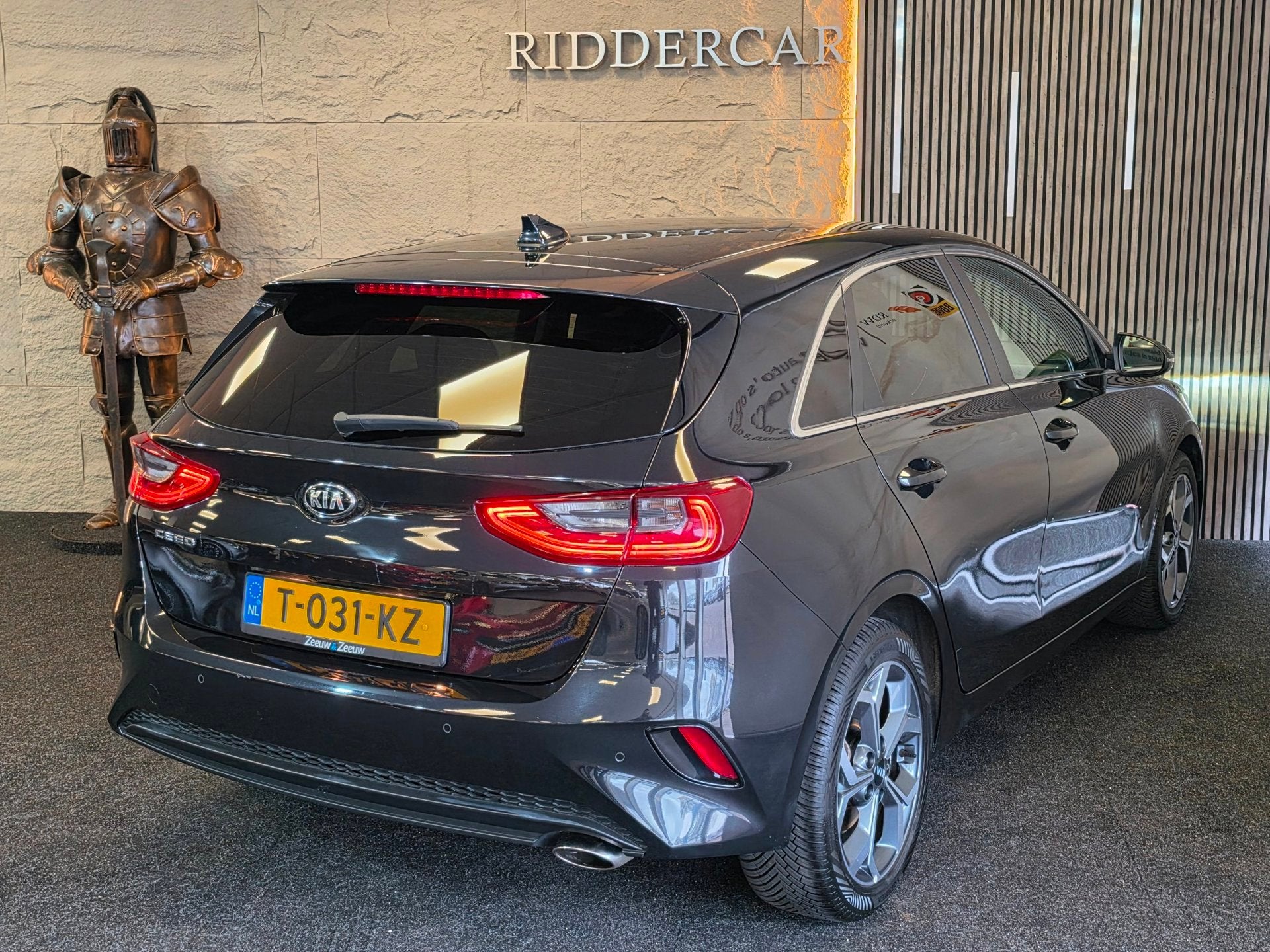 Kia Ceed 1.0 T-GDi GT-Line Edition|GARANTIE|1E EIG|CARPLAY|C, Voorwielaandrijving, Dealer onderhouden, Gebruikt, Euro 6