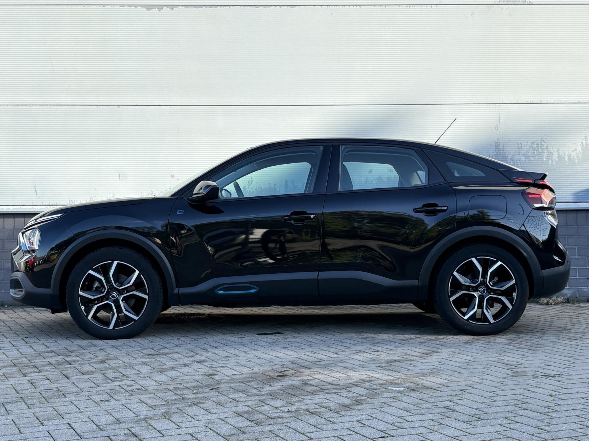 Citroen Ë-C4 Feel Pack 50 kWh Apple Carplay & Android Auto, 136 pk, Gebruikt, Zwart, Grijs