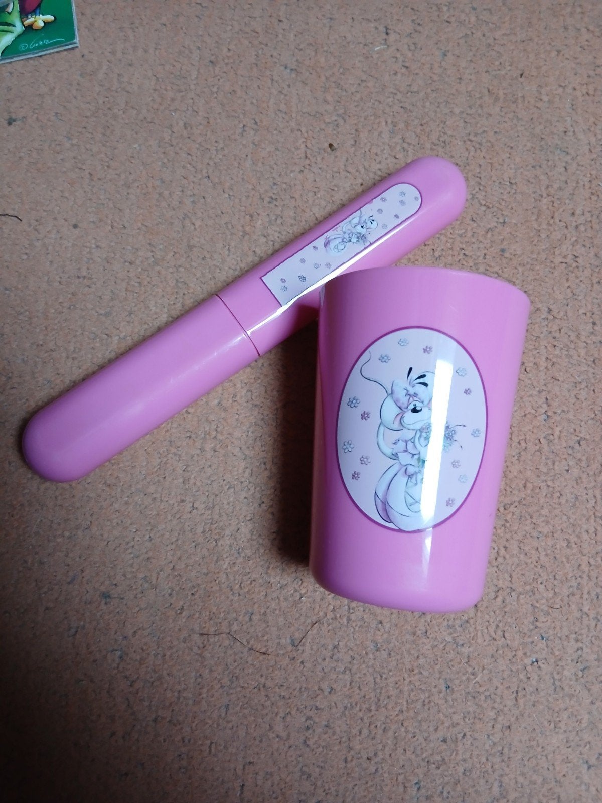 Diddl pen en beker set - Roze Diddlina, Verzamelen, Ophalen of Verzenden, Diddlina, Gebruikt, Pen, Potlood of Stift