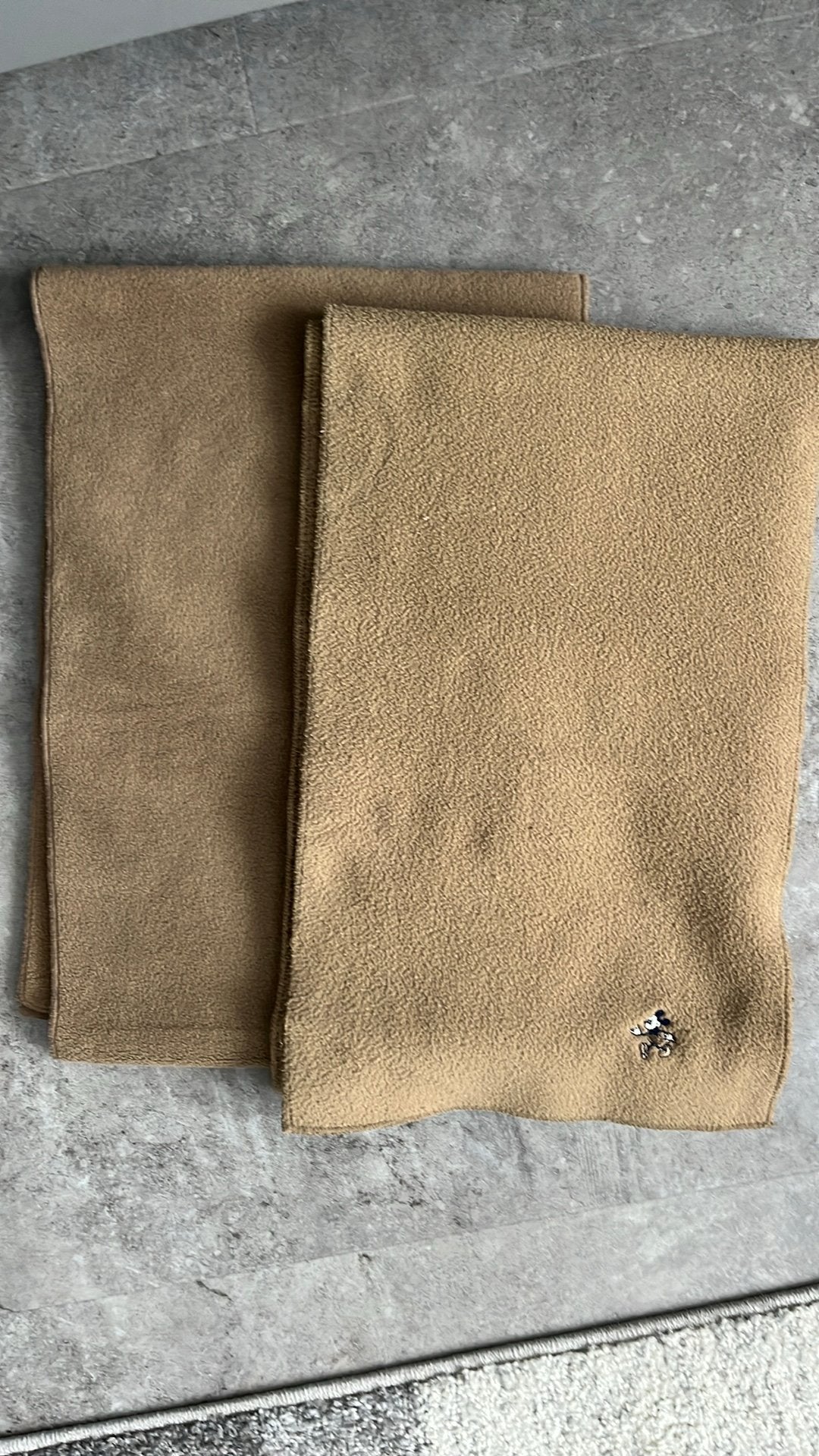 2. Camelkleurige sjaals, Ophalen of Verzenden, Zo goed als nieuw, Maat 46/48 (XL) of groter, Sjaal