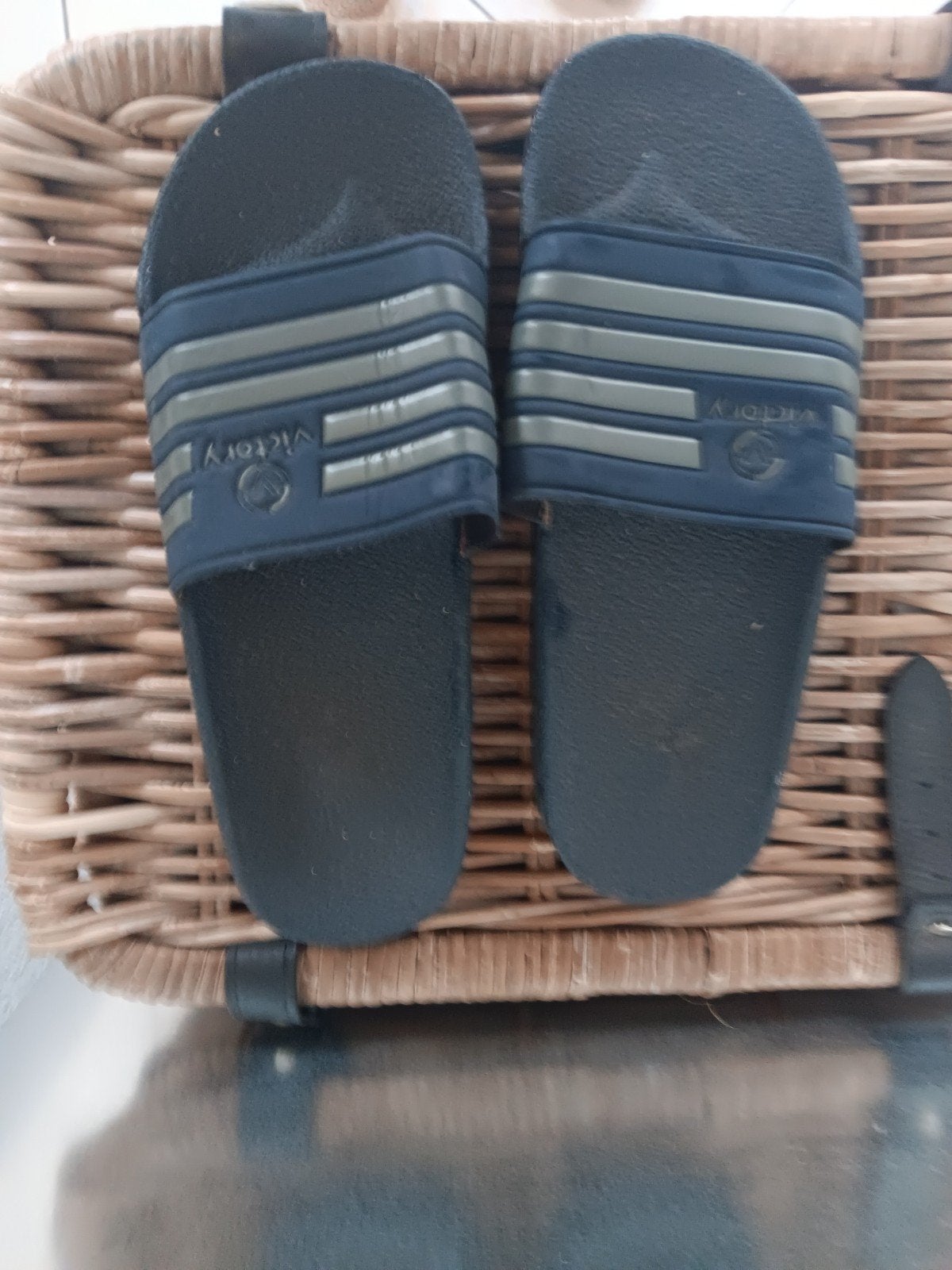 Bad/zwembad slippers mt:46, Ophalen of Verzenden, Overige maten, Zwart