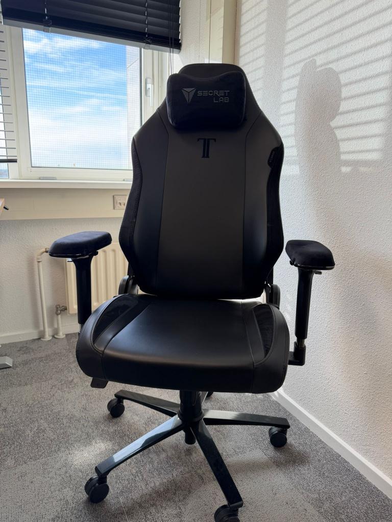 Secret Lab Titan Evo gaming bureaustoel, Huis en Inrichting, Bureaustoelen, Ophalen, Gaming bureaustoel, Zwart, Zo goed als nieuw