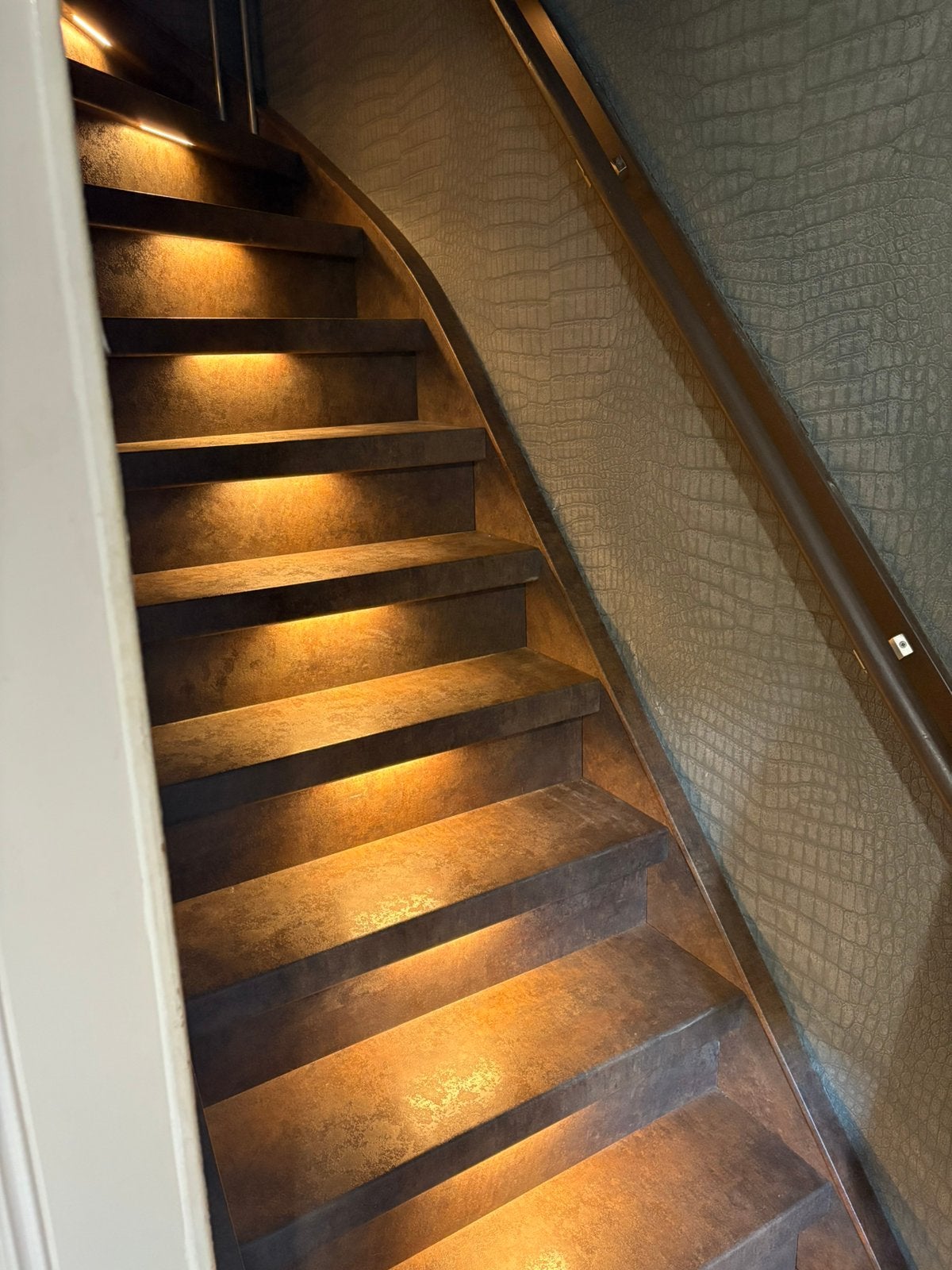 Foto 22 van Traprenovatie | €1500 | All incl | Geen aanbetaling!. Tot 15