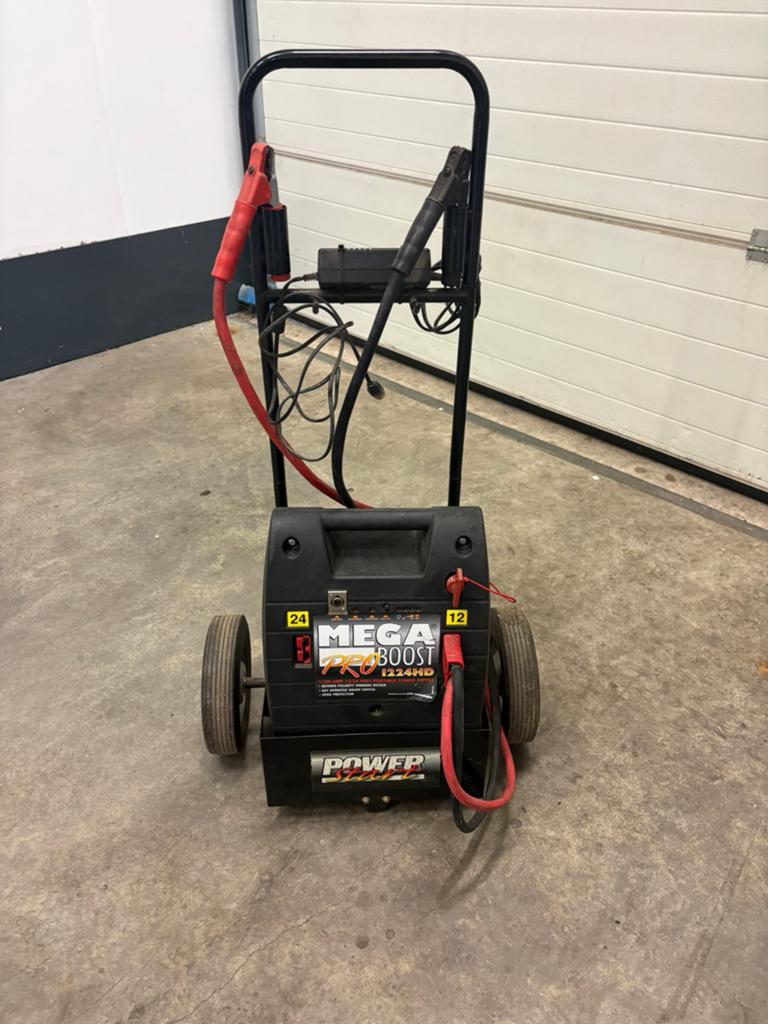 Megaboost startbooster 12-24 volt, Ophalen, Gebruikt