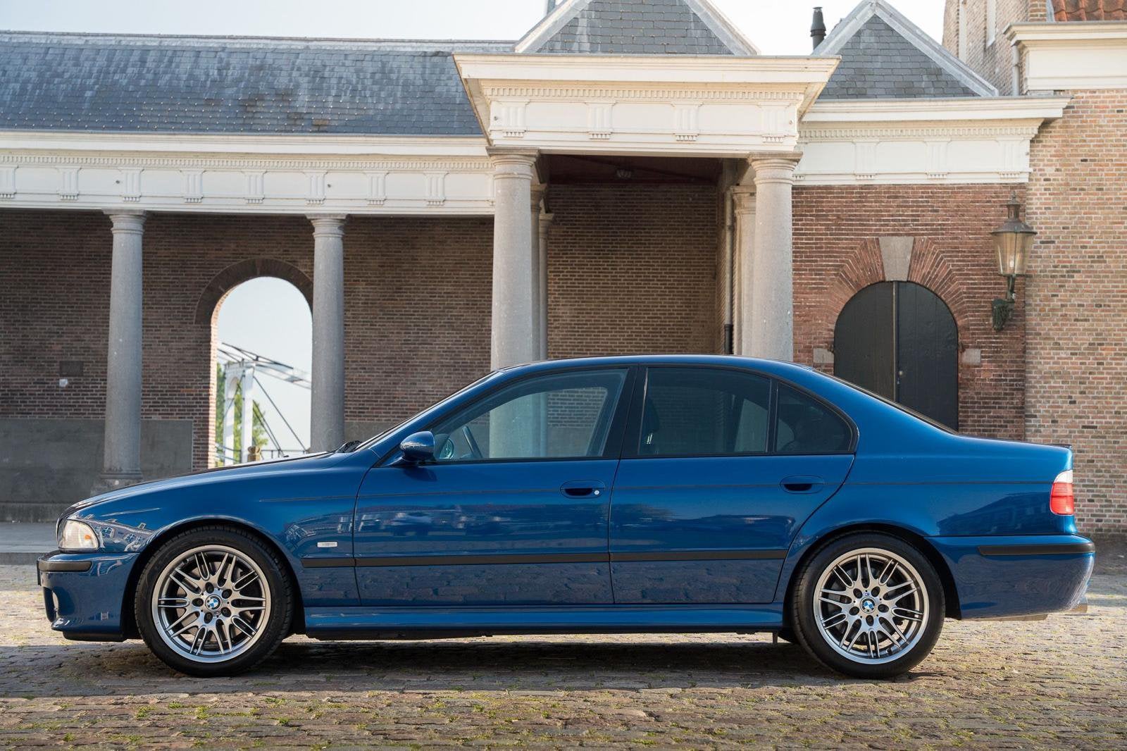BMW M5 E39, 1800 kg, Blauw, 1695 kg, Particulier
