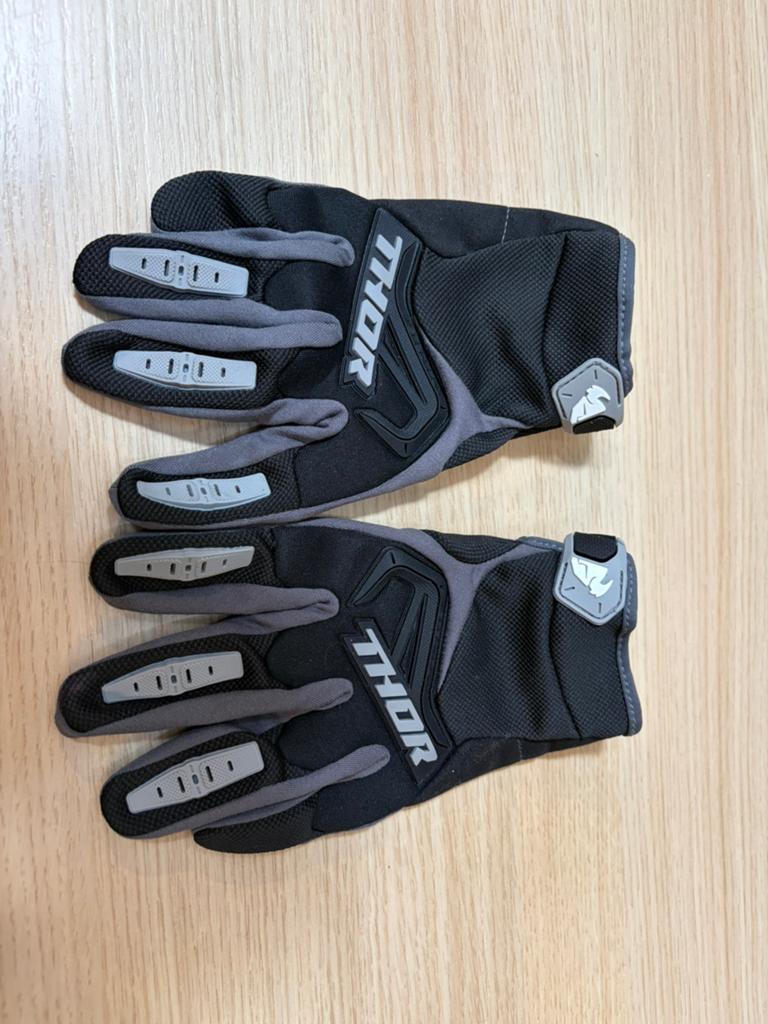 Nooit gedragen Thor motor handschoenen XL, Motoren, Kleding | Motorkleding, Ophalen of Verzenden, Nieuw met kaartje, Kinderen
