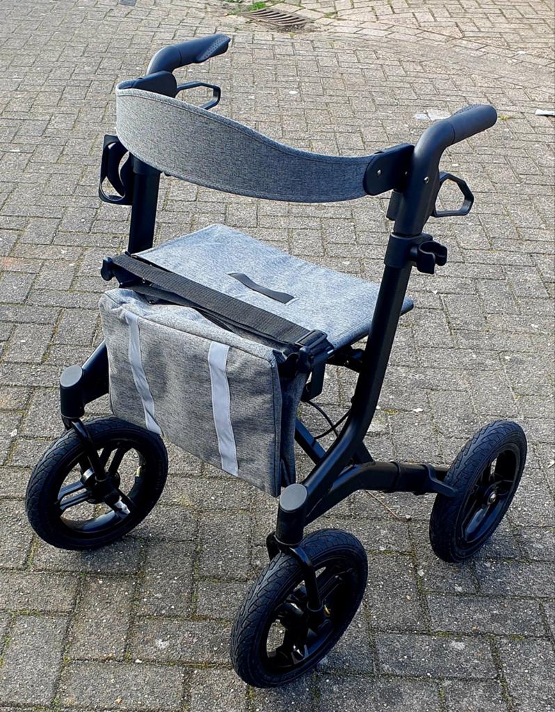 Rollator outdoor inklapbaar met grote luchtbanden NIEUW, Diversen, Rollator outdoor, Nieuw, Ophalen of Verzenden, Rollator outdoor