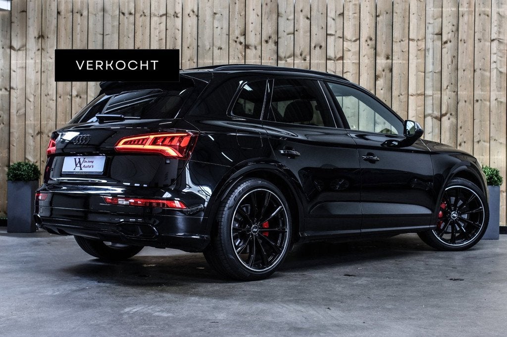 Audi SQ5 3.0 TFSI Quattro *Pano*RS-Stoelen*B&O*Luchtvering*, Auto's, Audi, Automaat, Gebruikt, 2995 cc, Zwart