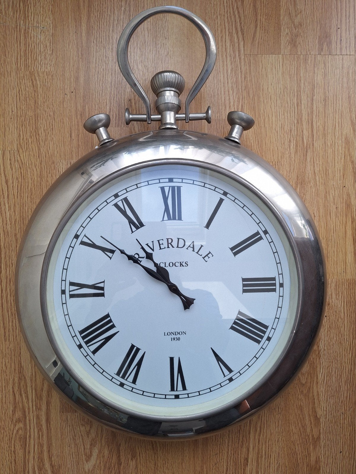 Riverdale nostalgische klok, Ophalen of Verzenden, Zo goed als nieuw, Wandklok