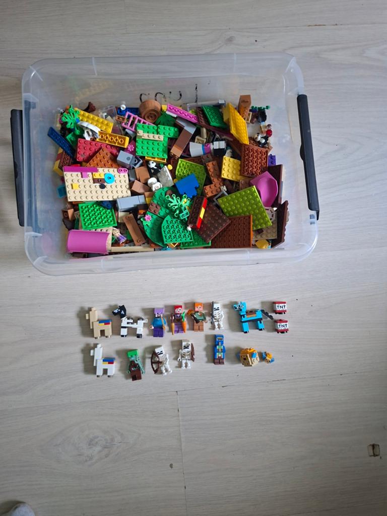 Veel lego met minecraft lego poppetjes., Ophalen of Verzenden