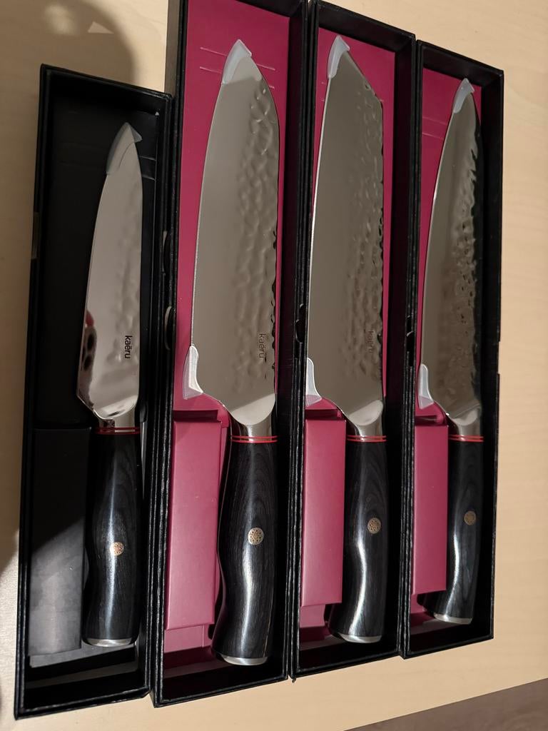 Nieuwe 4-delige keukenmessenset - Chef, Santoku, Kirisuke, Overige typen, Verzenden, Nieuw, Zwart