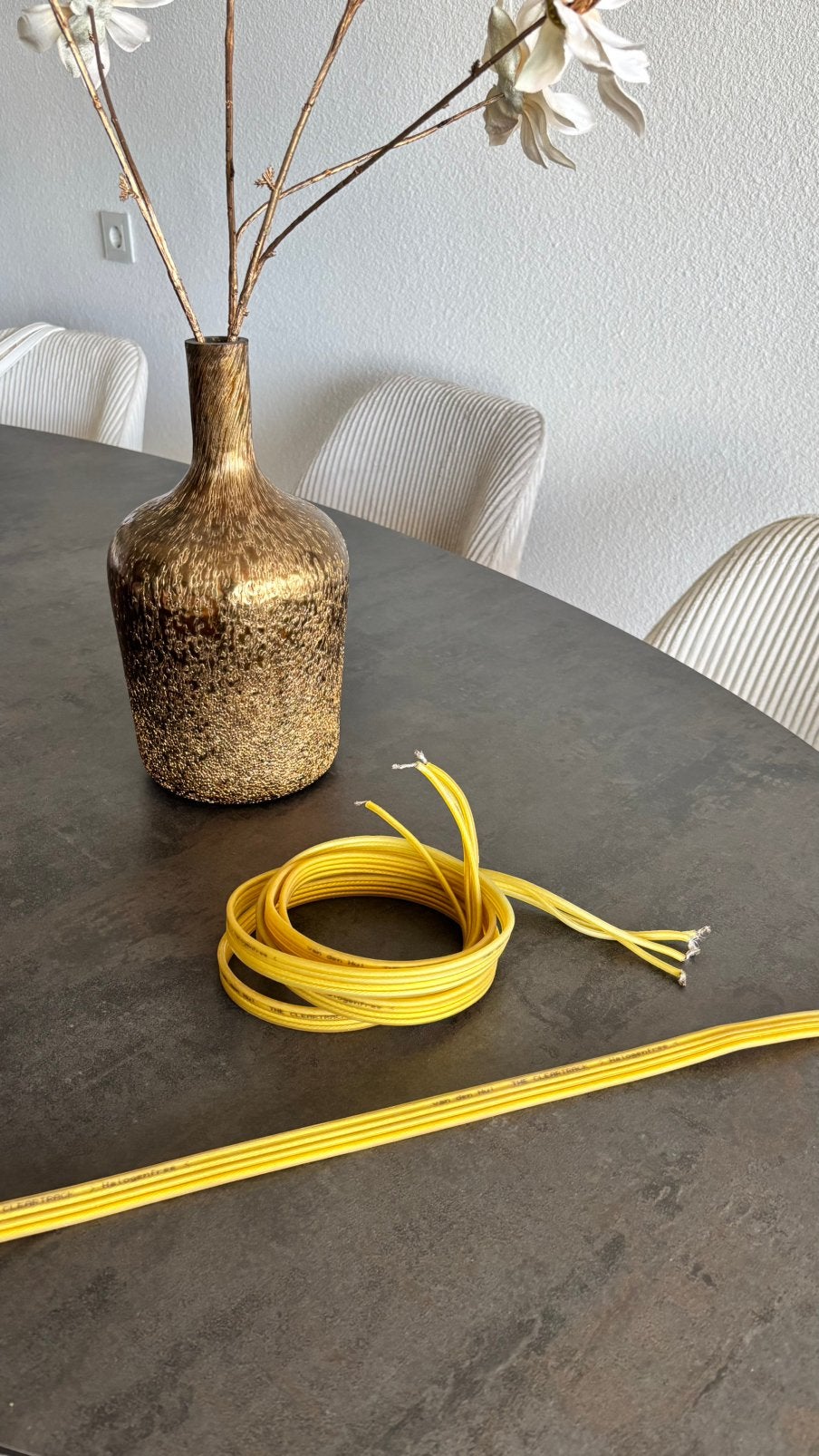 van den Hul speakerkabel geschikt voor Bi-wiring, Ophalen of Verzenden, Zo goed als nieuw, Overige merken