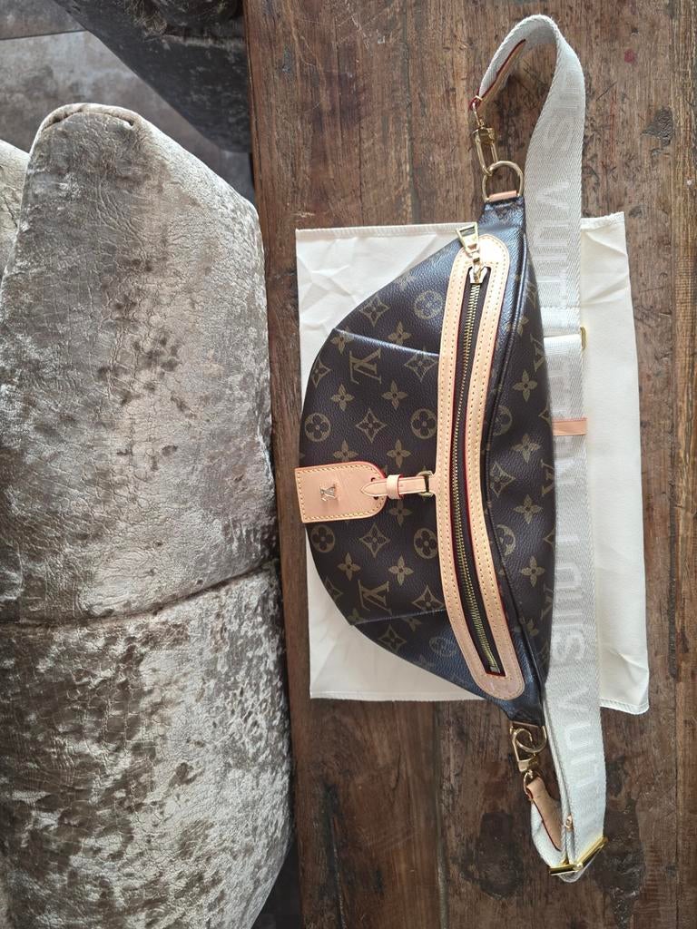Louis Vuitton Bumbag Monogram - 1x gebruikt, Overige merken, Bruin, Ophalen of Verzenden, Zo goed als nieuw