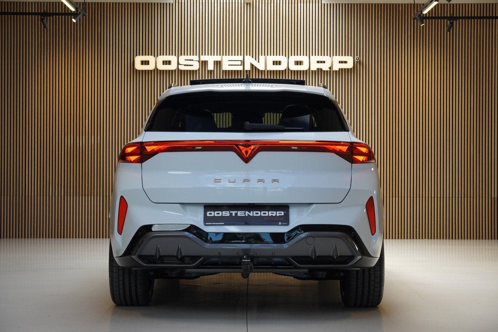 CUPRA Terramar 1.5TSI/204pk e-Hybrid Adrenaline|2025|Panoram, 1798 kg, 4 cilinders, Parkeersensor, Wit