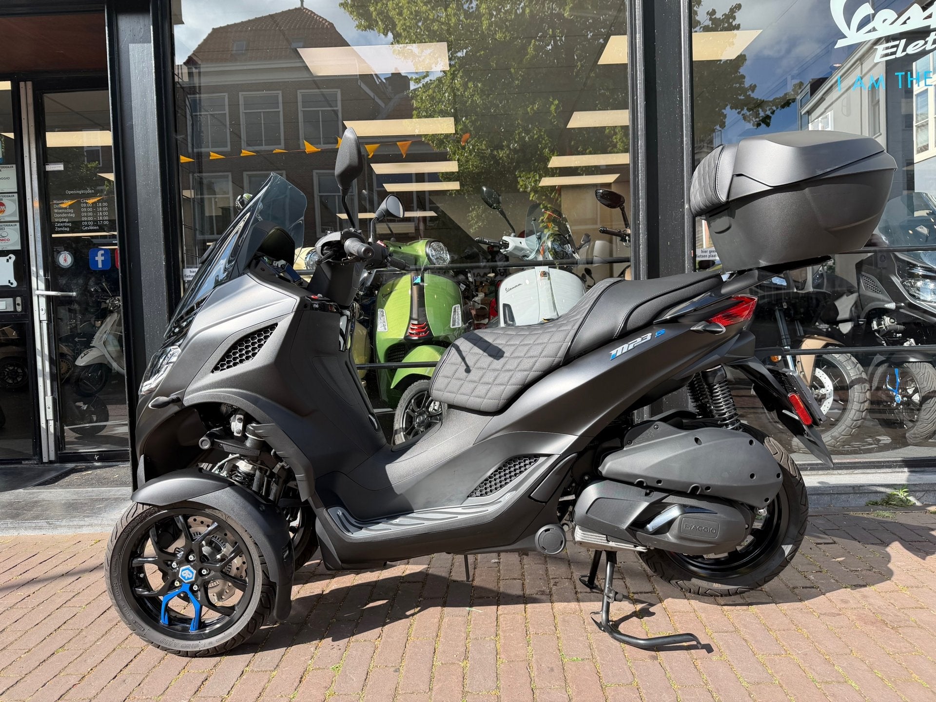 Piaggio 310 MP3 HPE Sport 2026 | SPECIAL | FULL-OPTIONS | 99, Motoren, Motoren | Piaggio, Scooter, Bedrijf, 310 cc, 12 t/m 35 kW