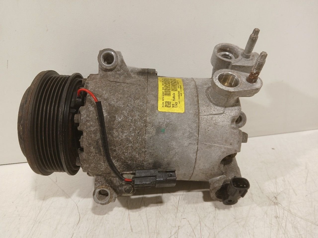 Airco pomp Ford Focus, Onderdelen@venauto.nl, Van der Ven Autorecycling B.V., Gebruikt, Ettenseweg 76, 4706 PB Roosendaal, The Netherlands