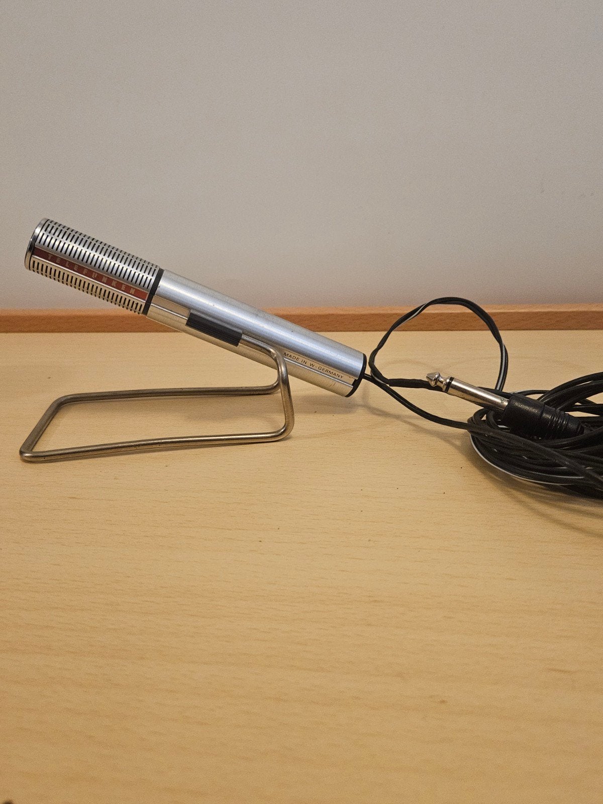 Vintage microfoon met TS-modificatie en geen feedback, Ophalen of Verzenden, Gebruikt, Overige typen