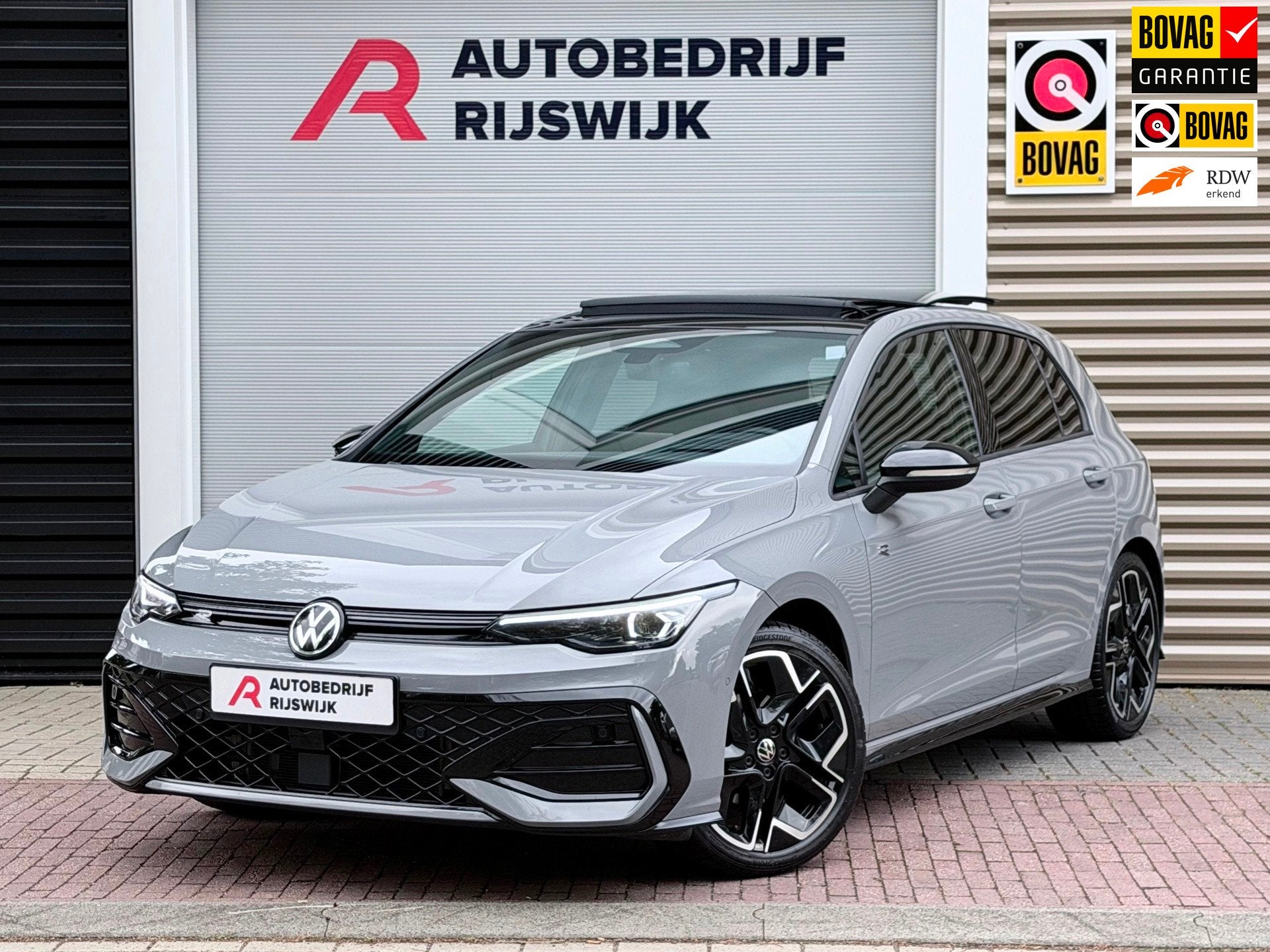 Volkswagen GOLF 1.5 eTSI R-Line Edition Pano/Camera/HuD, Auto's, 4 cilinders, 150 pk, Alcantara, Bedrijf