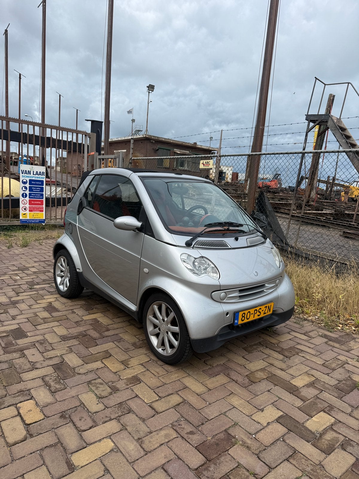 Smart Fortwo onderdelen, cabrio & coupe zilver, Gebruikt, Ophalen of Verzenden, Spatbord, Achter