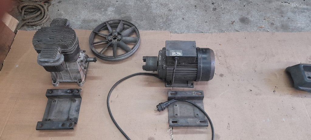 compressorpomp, Ophalen, Gebruikt, 200 tot 400 liter/min, 10 bar of meer