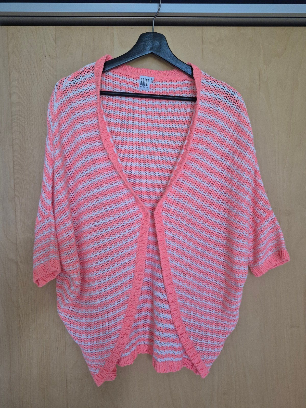 Saint Tropez neon roze vest. Gehaakt., Trui of Vest, Ophalen of Verzenden, Roze, Gedragen