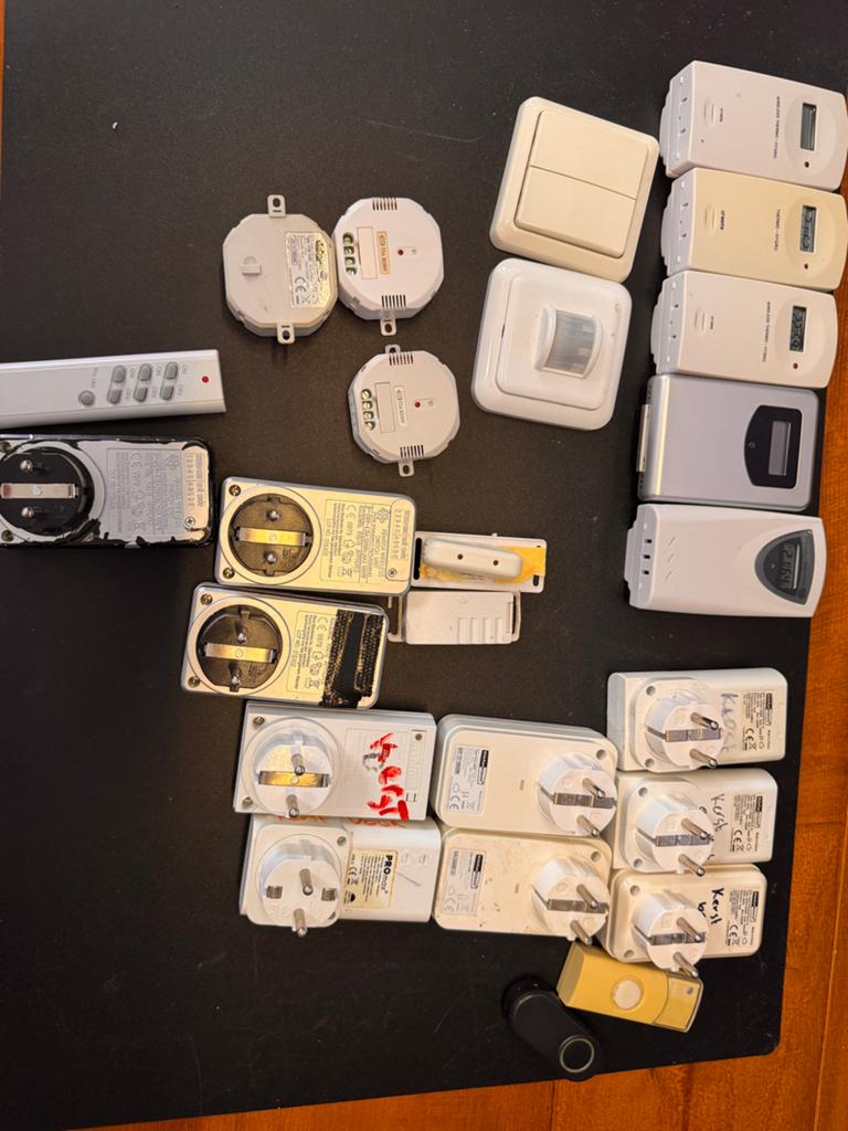 Diverse elektrische accessoires: schakelaars, stekkers, etc., Ophalen of Verzenden, Gebruikt, Overige typen