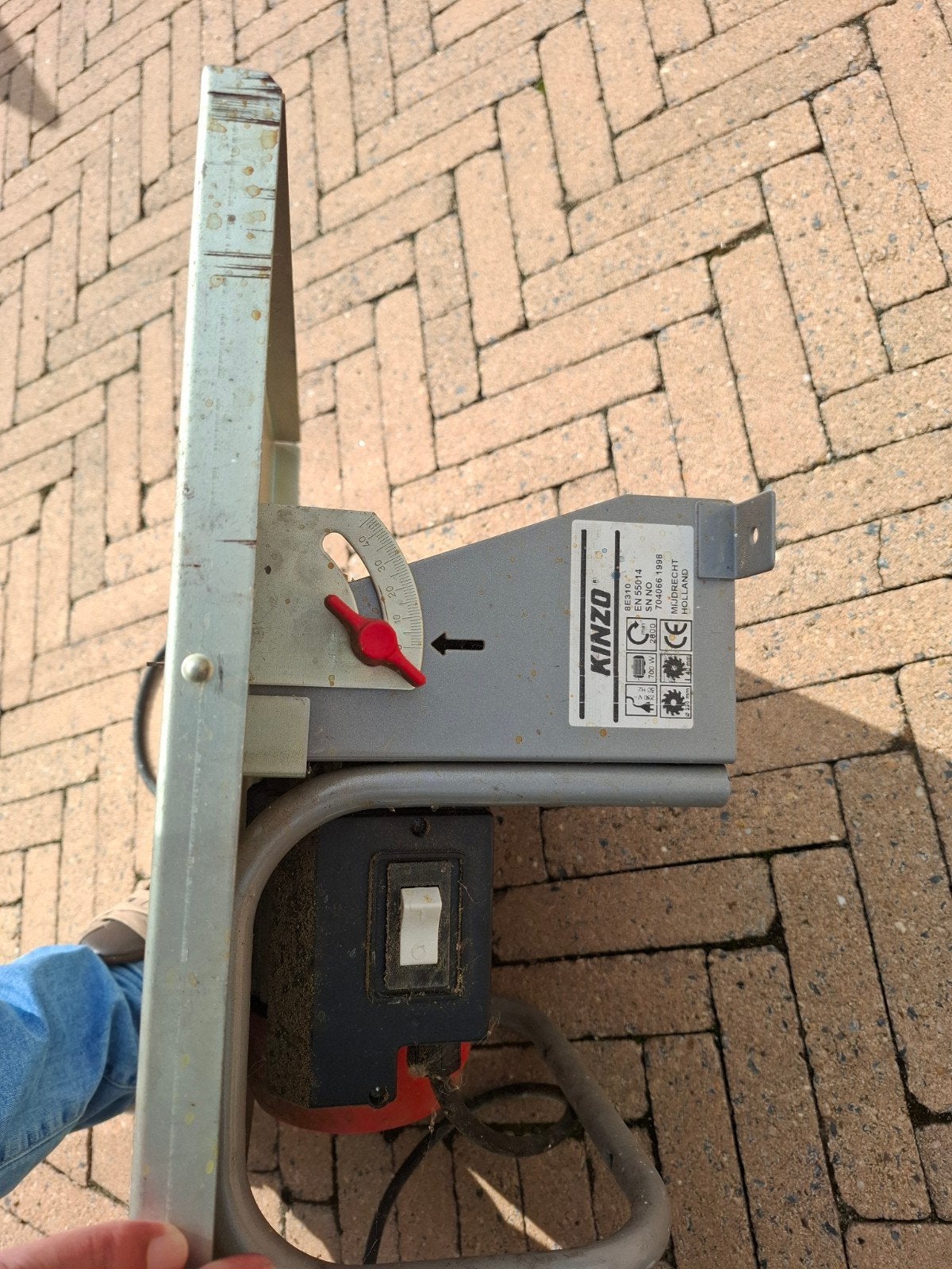 Kinzo Cirkelzaag - Krachtige Zaag voor Diverse Klussen, Gebruikt, Cirkelzaag, Kinzo, 600 tot 1200 watt