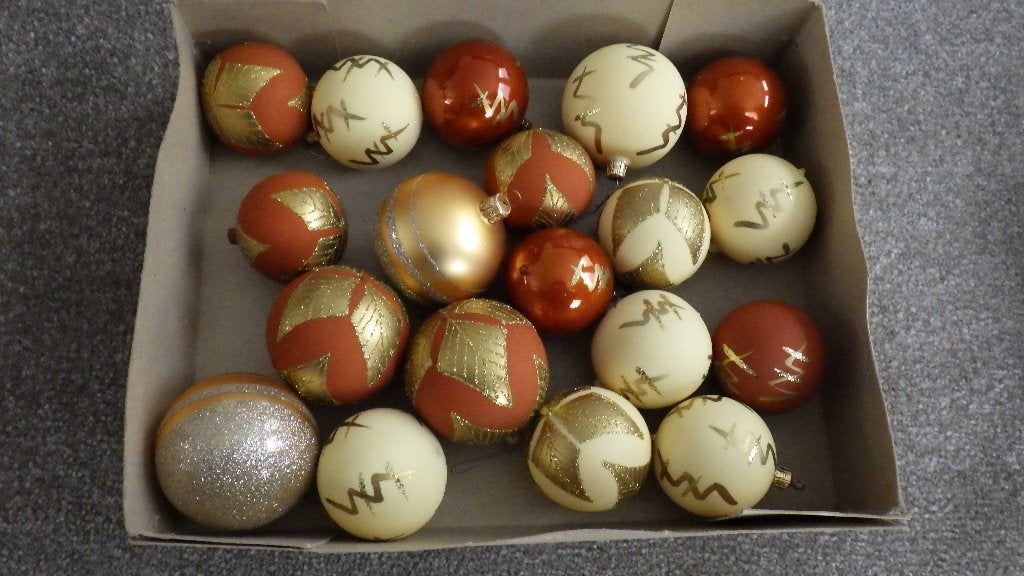 mooie moderne kerstballen (glas), Diversen, Kerst, Ophalen of Verzenden, Gebruikt