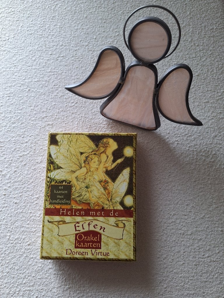 Helen met de elfen Doreen Virtue, Ophalen of Verzenden, Zo goed als nieuw, Tarot of Kaarten leggen, Overige typen