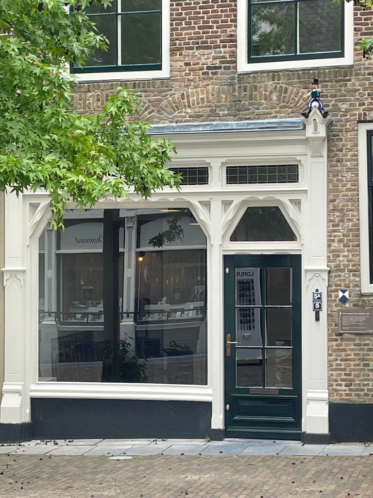 De oudste winkel (1579) van Nederland te huur, 63 m², Huur, Winkelruimte