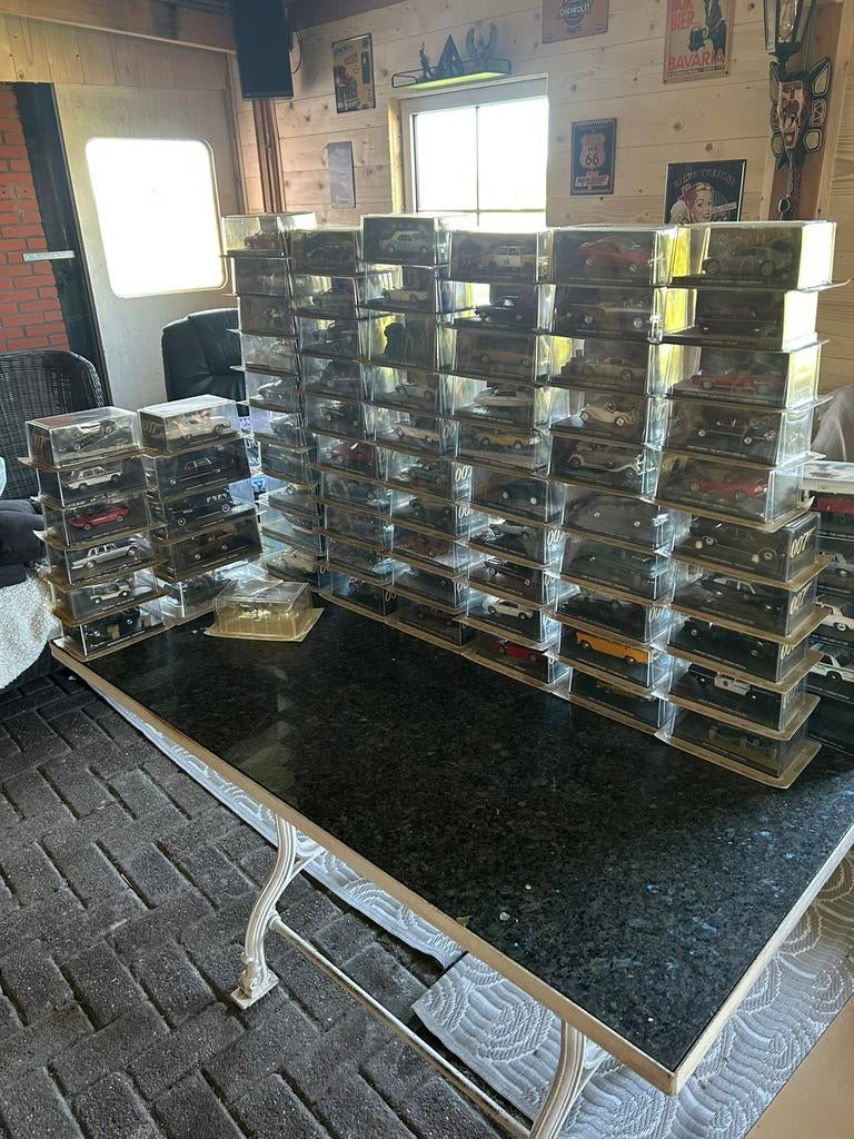 Te koop complete james bond car collectie inclusief boekjes, Hobby en Vrije tijd, Modelauto's | 1:43, Ophalen, Zo goed als nieuw