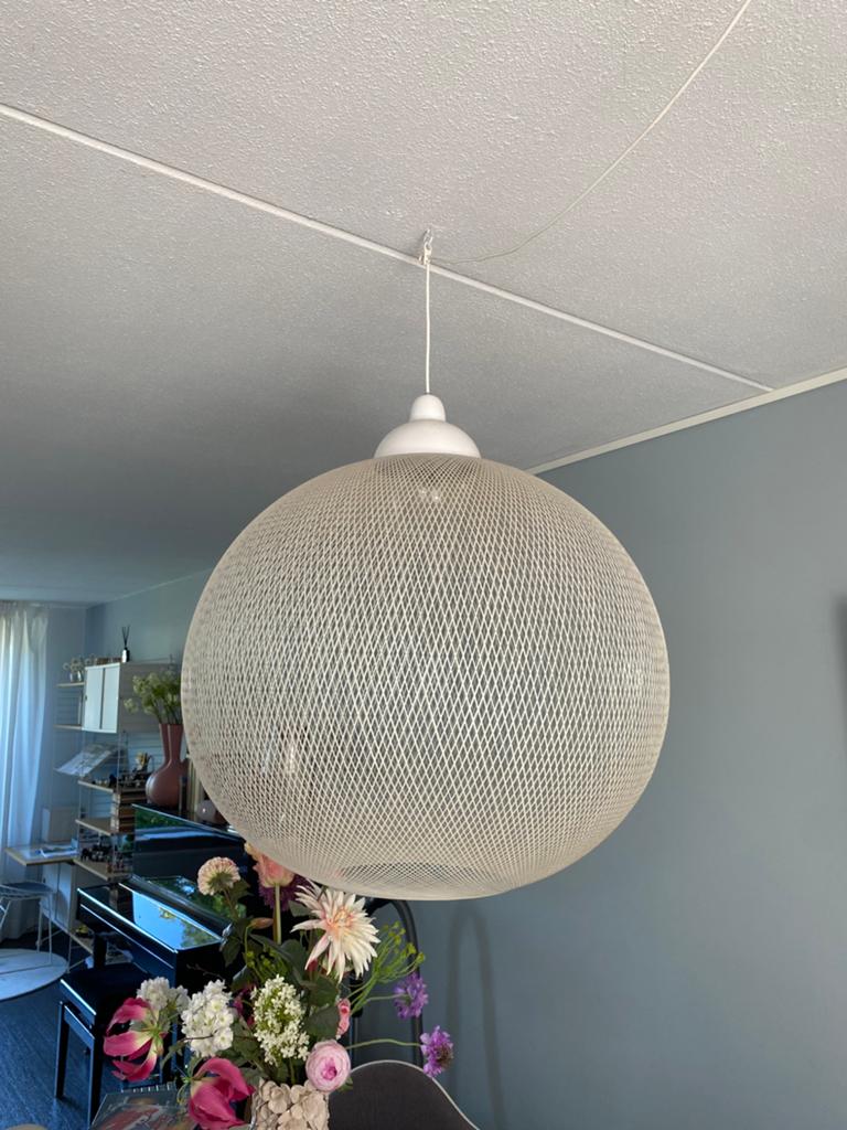 Non Random lamp Moooi wit - Modern Design, Huis en Inrichting, Lampen | Hanglampen, Gebruikt, Kunststof, Ophalen