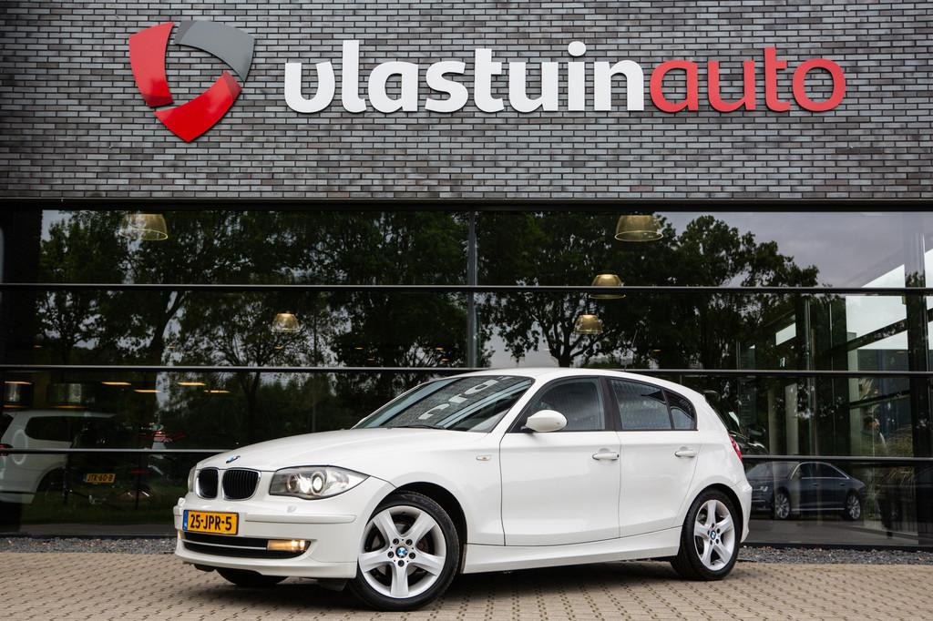 BMW 1-serie 116i Business Line , Xenon, Airco, NAP, Auto's, 1-Serie, Zwart, 4 cilinders, 4 stoelen